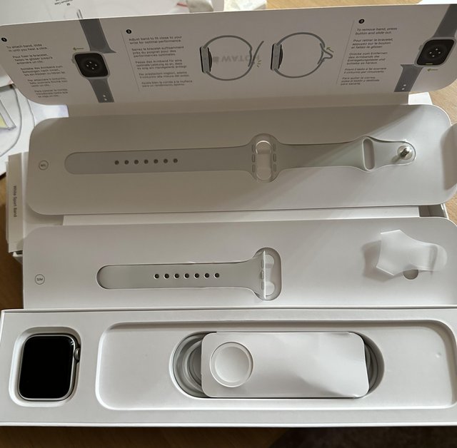 Preview of the first image of APPLE WATCH SE 40MM 2ND GENERATION.