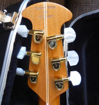 Image 2 of OVATION C1778 LX-5 CUSTOM. USA. IMMACULATE CONDITION.