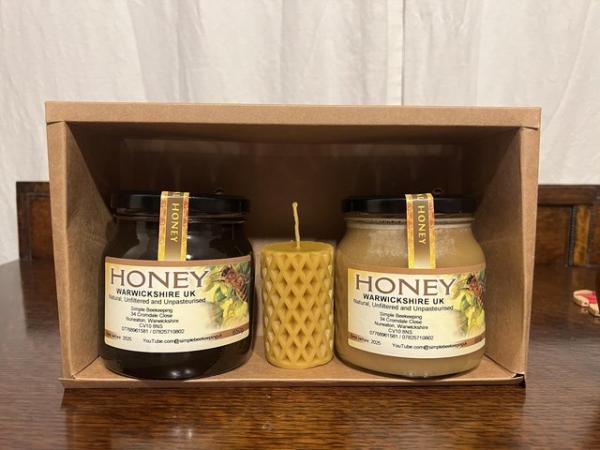 Image 4 of Honey and beeswax candles gift set