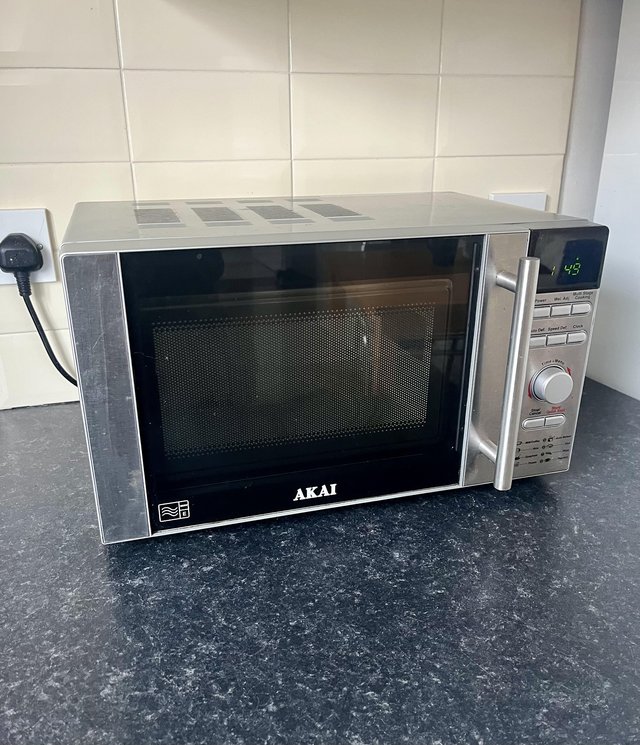 Preview of the first image of Microwave Akai multi settings 20L.