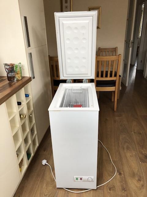 Preview of the first image of SLIMLINE BOX FREEZER.WHITE.