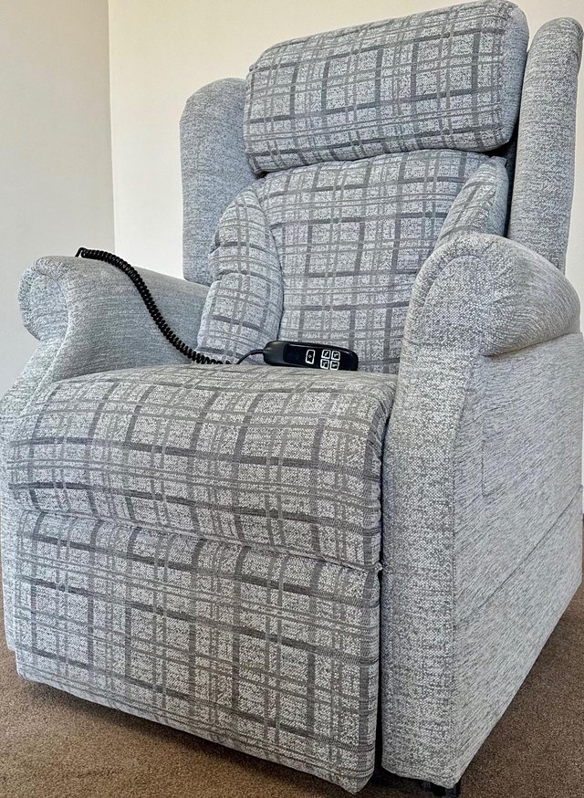 Preview of the first image of COSI ELECTRIC RISER RECLINER DUAL MOTOR CHAIR GREY DELIVERY.
