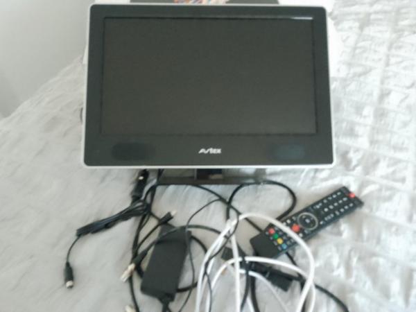 Image 1 of Avtex caravan 12volt/240volt TV/DVD player