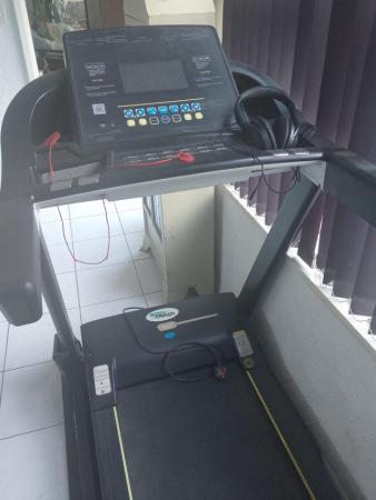 Image 3 of Heavy duty Body train Treadmill for sale.