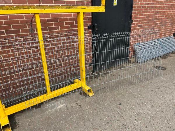 Image 3 of Offcuts mesh panels from school fences