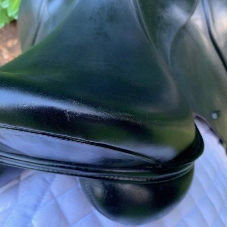 Image 17 of Kent & Masters 17 inch S-Series High Wither Dressage saddle