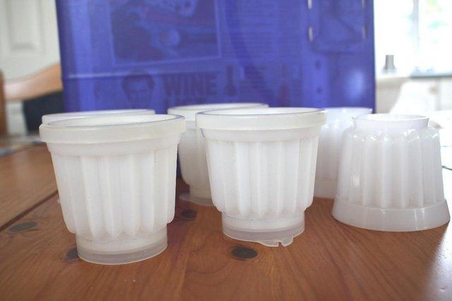Image 2 of Tupperware Set of 4 Individual Jelly Blancmange Moulds Star