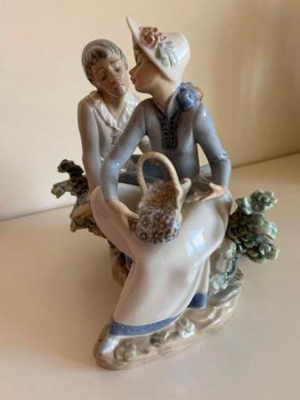Image 3 of Nao by Lladro Figurine of couple on a bench