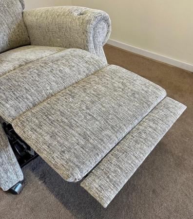 Image 8 of WILLOWBROOK ELECTRIC RISER RECLINER GREY CHAIR ~ CAN DELIVER