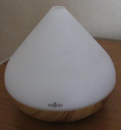 Image 1 of Anjou Aroma Diffuser with some oils.