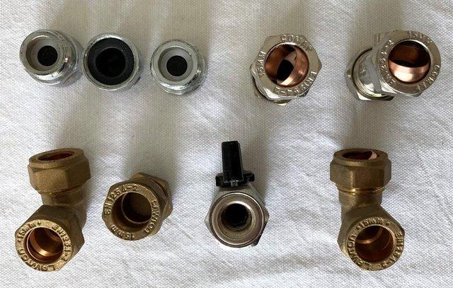 Image 2 of PLUMBER'S LOT 15mm PIPE FITTINGS VALVES ELBOWS CONNECTORS
