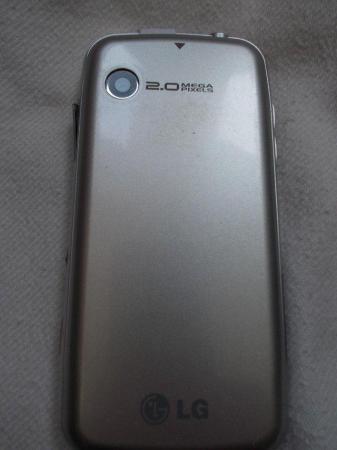 Image 4 of LG GS 290 mobile phone + charger on Vodafone network