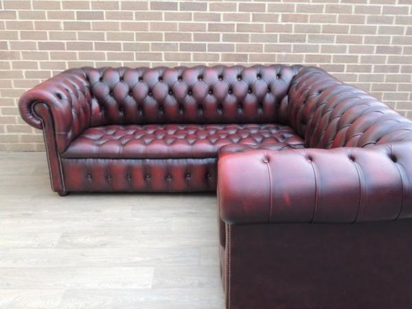 Image 4 of Chesterfield Corner Sofa (UK Delivery)