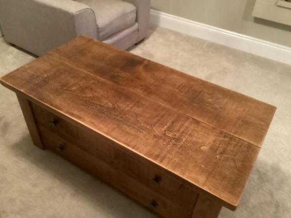 Image 1 of Solid dark oak Cabinet/coffee table