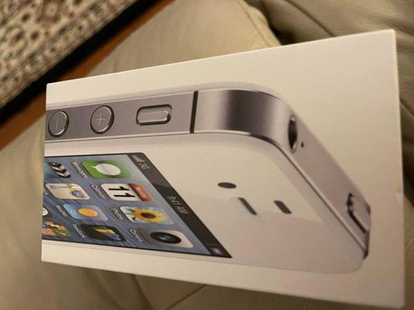 Image 7 of Apple iPhone 4s 16gb unlocked
