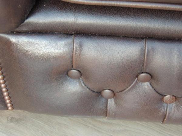 Image 17 of Chesterfield 3 seater Antique Brown Sofa (UK Delivery)