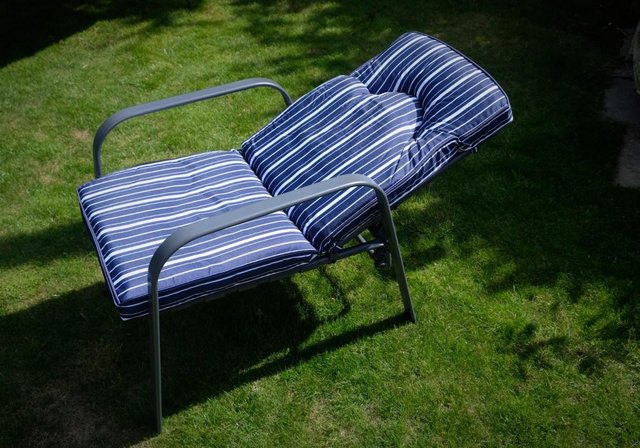 Image 3 of Two comfy upholstered garden chairs, new, can recline