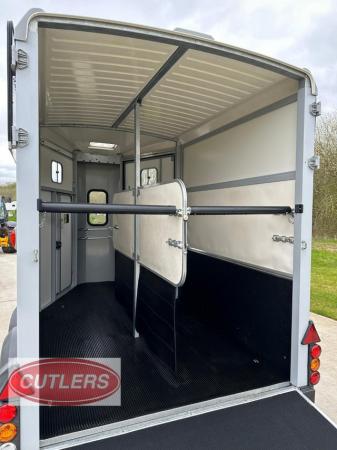 Image 12 of Ifor Williams HB511 MK2 Horse Trailer 2021 Right Hand Unload