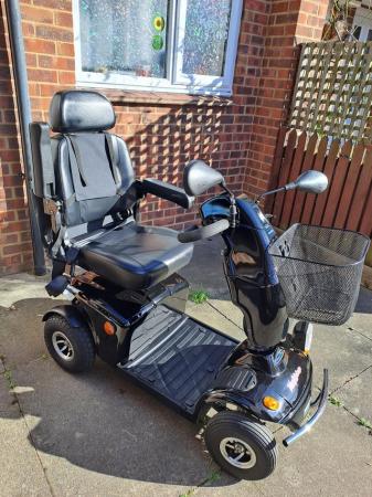 Image 4 of Freerider Mayfair Deluxe large 8mph mobility scooter £1000
