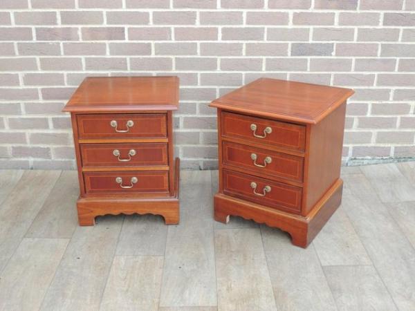 Image 4 of Pair of Compact Bedside Tables (UK Delivery)