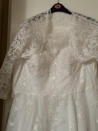 Image 1 of Wedding dresslike new in white