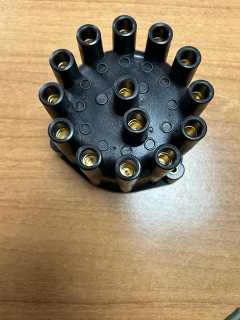 Preview of the first image of Distributor cap Maserati Mistral.