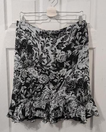 Image 1 of Ladies Black & Grey Flowered Silk Skirt - Size XXL