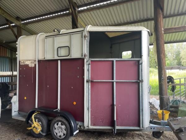 Image 1 of For Williams 510 horse trailer