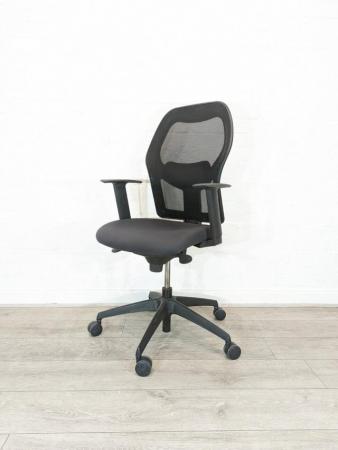 Image 2 of Verco Mesh Designer Office Chair
