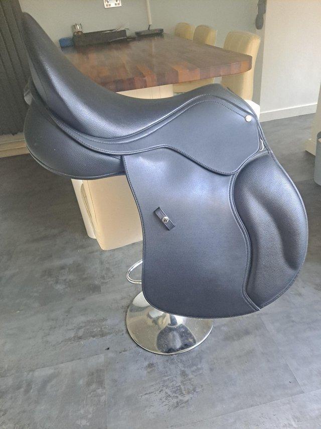 Preview of the first image of 17 inch Black GP Wintec Saddle.