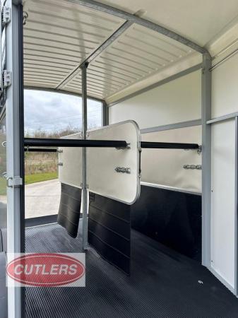 Image 16 of Ifor Williams HB511 MK2 Horse Trailer 2021 Right Hand Unload
