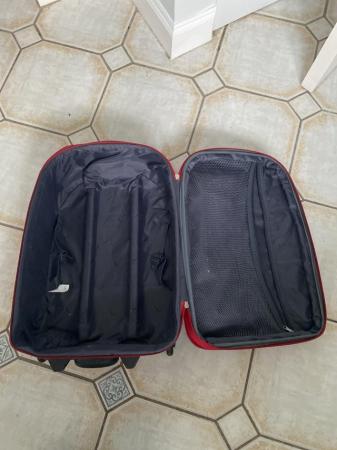 Image 2 of Hand luggage case in Red