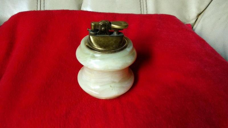 Image 3 of 3 VINTAGE MARBLE ONYX TABLE LIGHTERS
