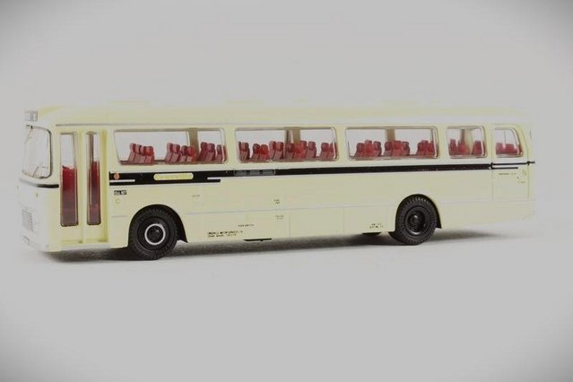 Image 2 of SCALE MODEL BUS Crosville Leyland Leopard Coach