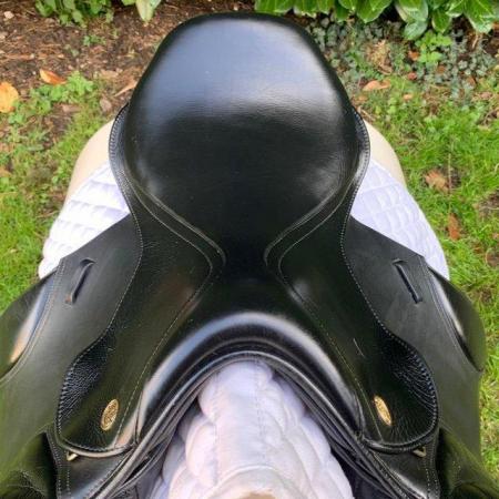 Image 4 of Kent and masters 16.5 inch pony jump saddle