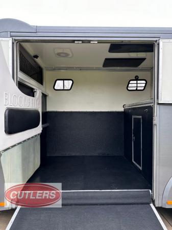 Image 15 of Bloomfields Legacy S Horse Lorry 2020 1 Owner 3.5T Px Welcom