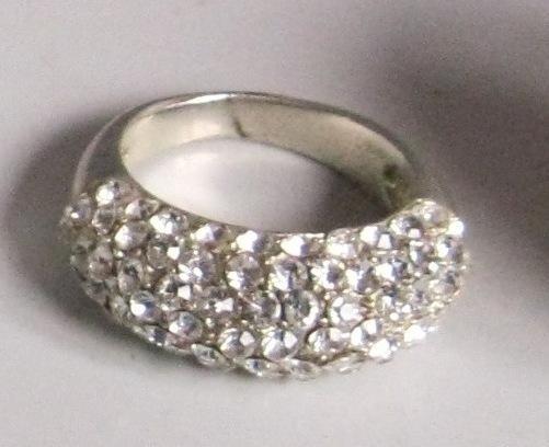 Image 3 of Silver coloured costume jewellery Rings (ad 2)