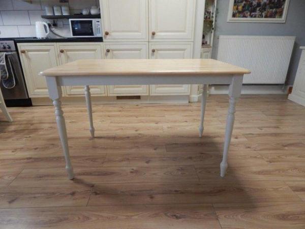 Image 12 of Farmhouse Beech Dining table / Kitchen table & 4 chairs