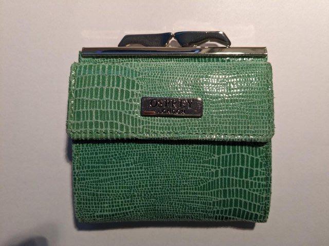 Preview of the first image of Osprey London Ladies Leather Green Clasp Purse.