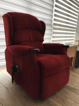 Image 1 of HSL Riser Recliner Chair