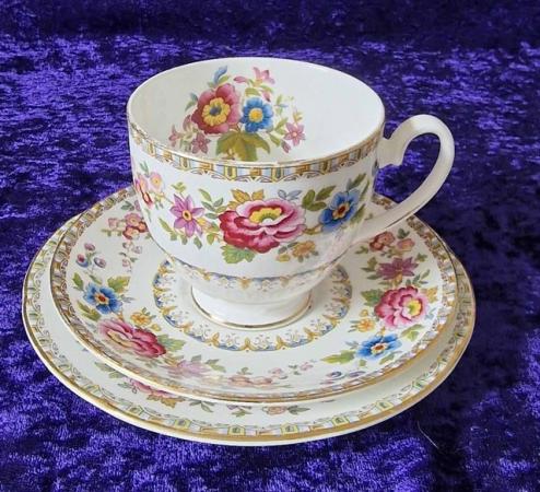 Image 2 of Vintage Royal Grafton 'Malvern' Pattern Tea Set - 14p