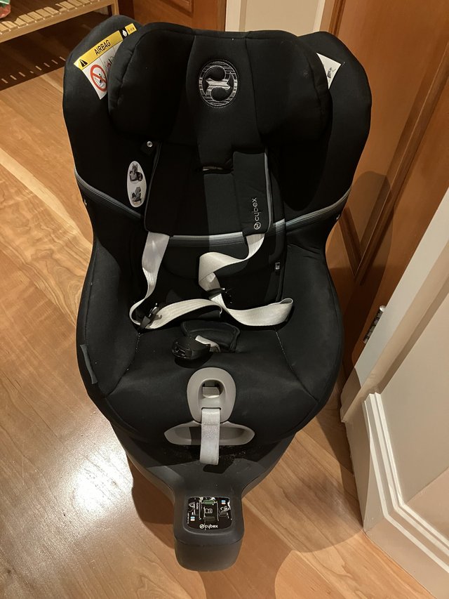 Preview of the first image of Cybex Car seat (0-4Y old).