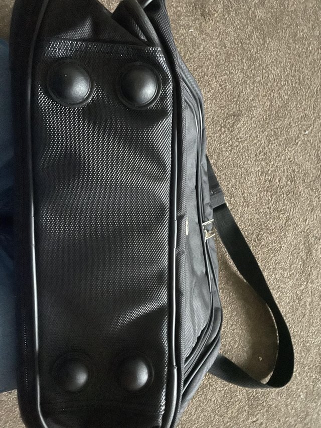 Preview of the first image of Samsonite laptop:travel bag.