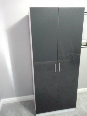 Image 1 of 3 Piece Bedroom Furniture in Grey/White/Stainless.