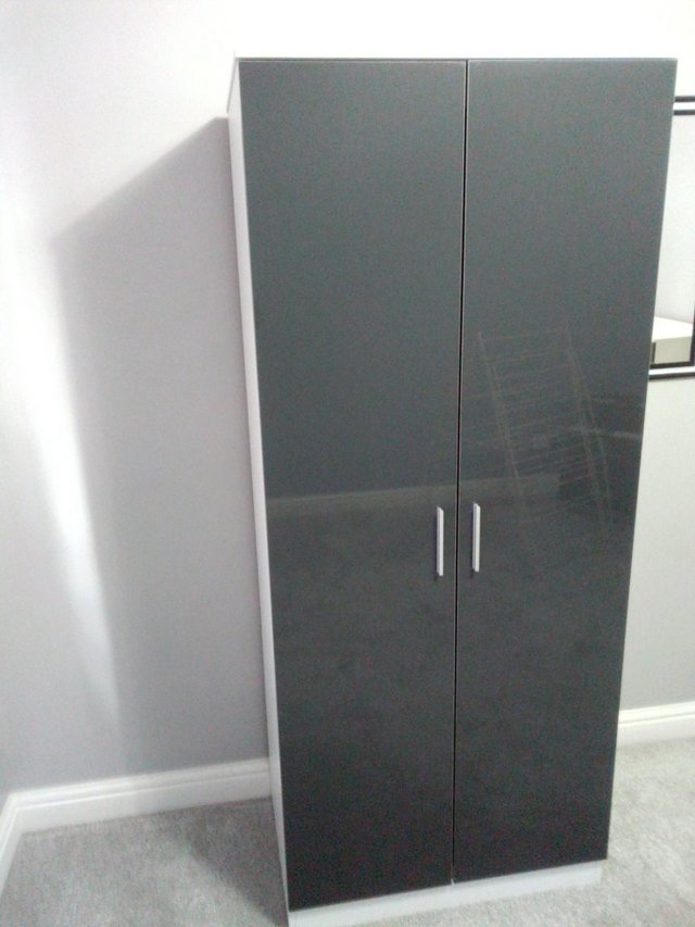 Preview of the first image of 3 Piece Bedroom Furniture in Grey/White/Stainless..