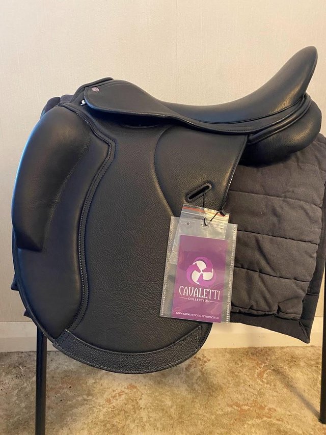 Preview of the first image of Cavaletti Dressage saddle - 17.5" - Black. Changeable gullet.