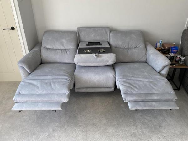 Image 2 of Electric recliner sofa, 4 months old, pristine condition