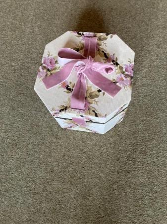 Image 2 of Beautiful floral hat box with pink ribbon tie