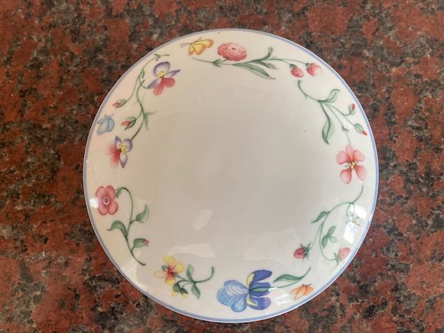 Preview of the first image of Villeroy & Boch 1748 Bone china Mettlach Mariposa dish.