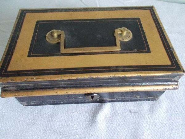 Image 1 of Old 3 compartment shop cash money box